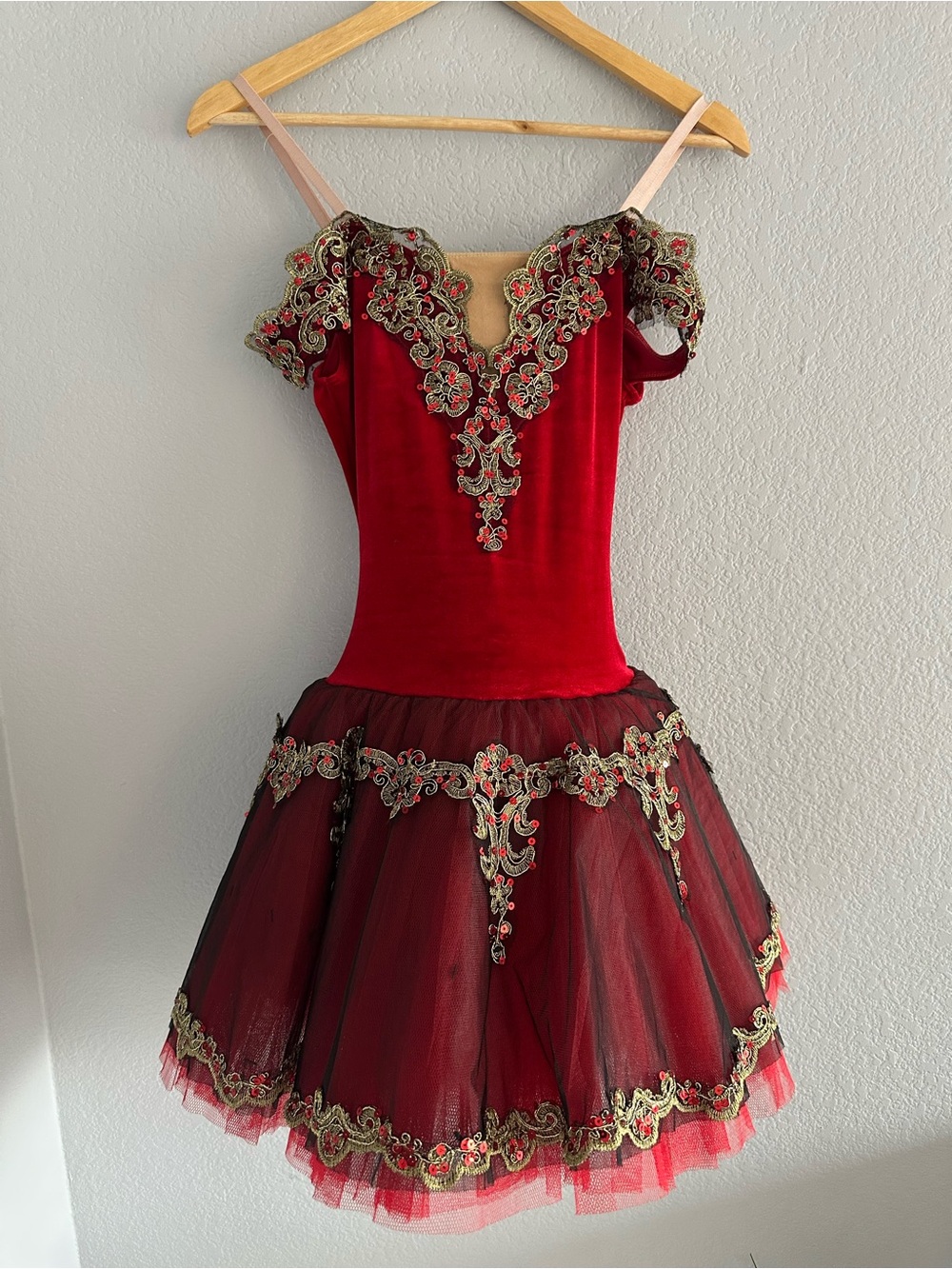 Halloween & dance Red Velvet & Gold Trim Off-Shoulder Tulle Dress